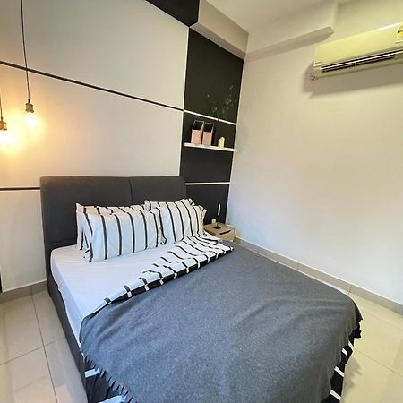 Twin Galaxy Residences 1+1 Homestay @ Johor Bahru Luaran gambar