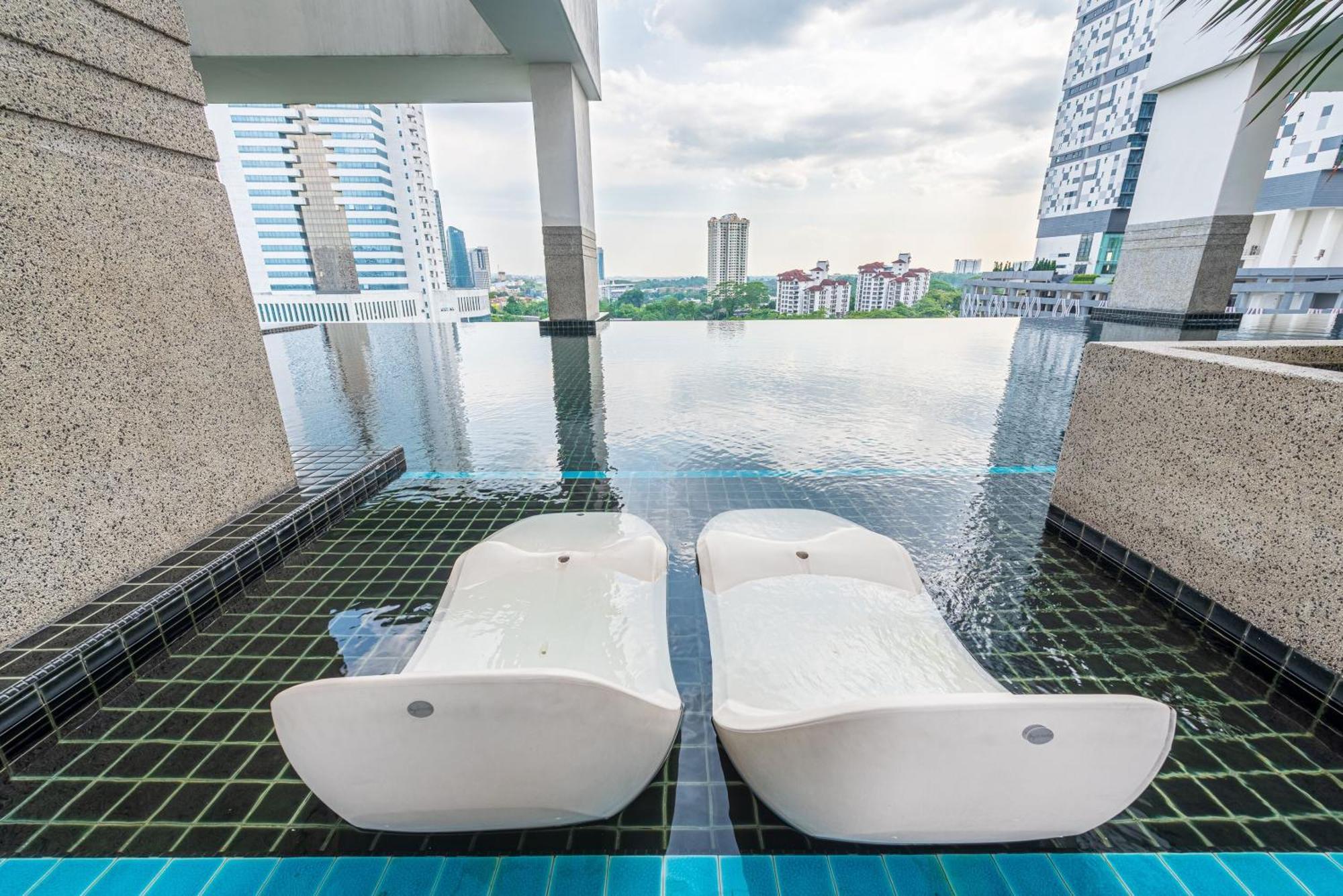 Twin Galaxy Residences 1+1 Homestay @ Johor Bahru Luaran gambar