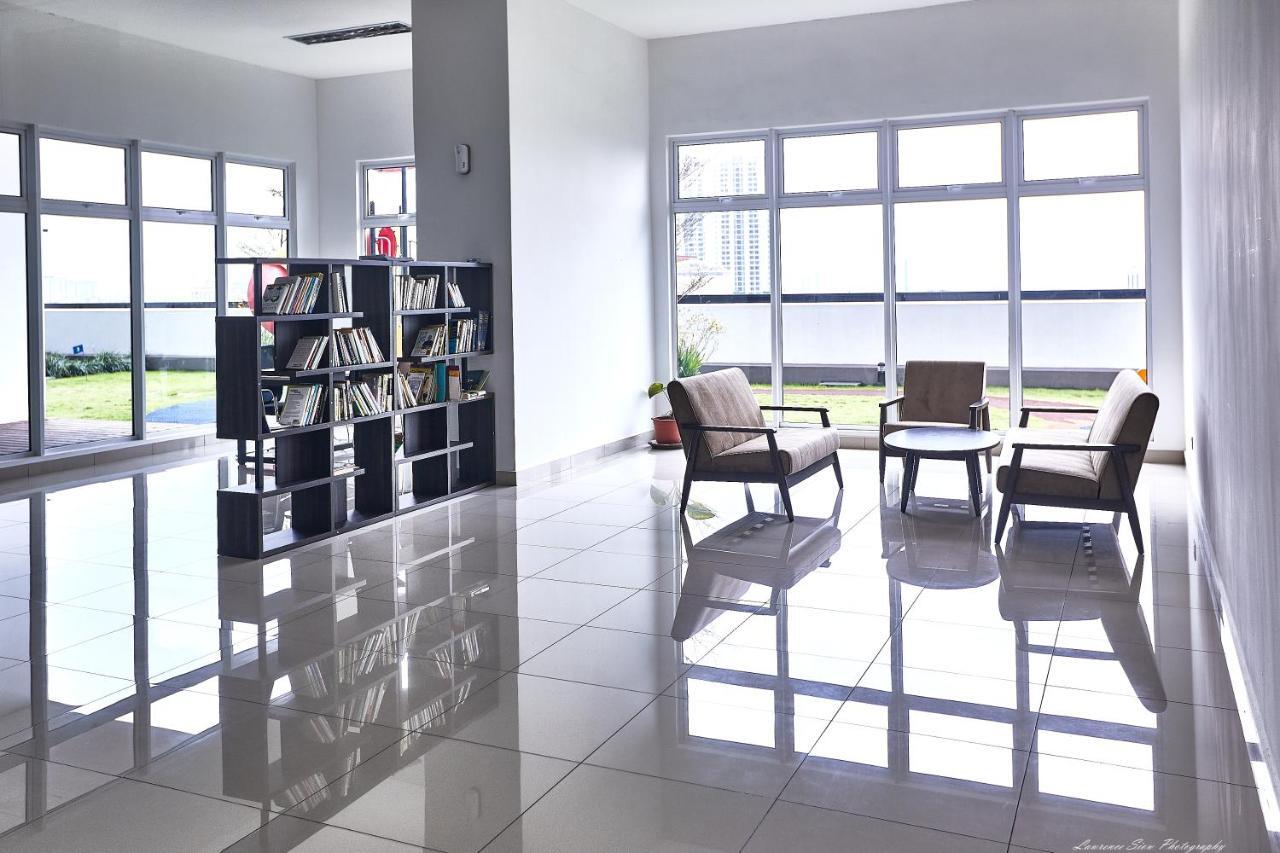 Twin Galaxy Residences 1+1 Homestay @ Johor Bahru Luaran gambar